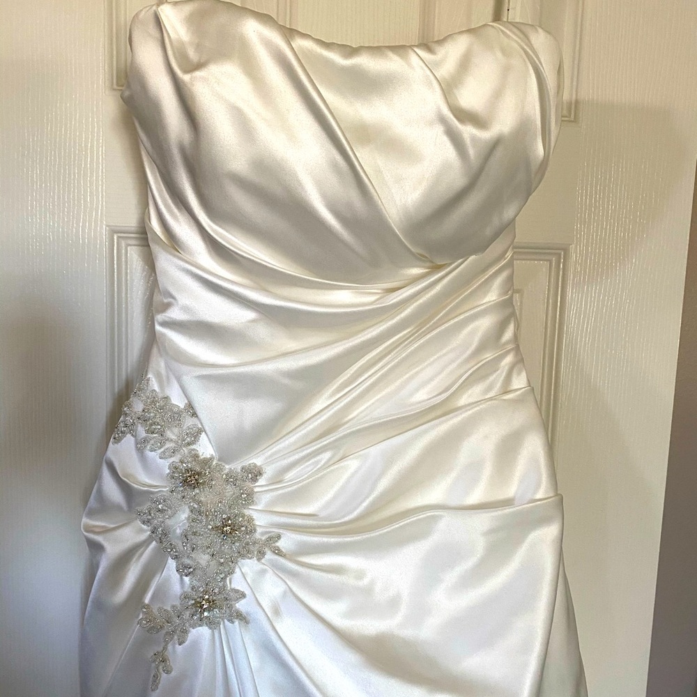 MTA Solano Wedding Dress Size 10